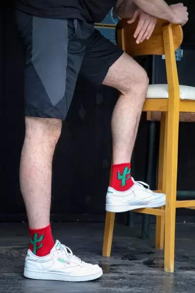 Kırmızı Kaktüs Atletik Erkek Çorap