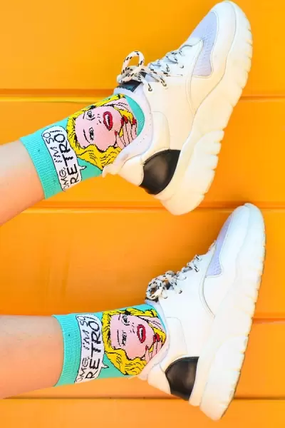 OMG! Retro Desenli Renkli Kadın Çorap