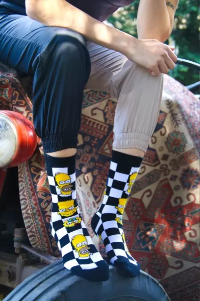 Damalı Simpsons Renkli Kadın Çorap