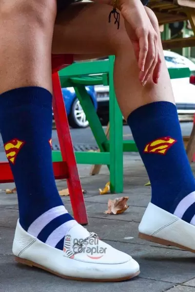 Lacivert Superman Desenli Renkli Kadın Çorap